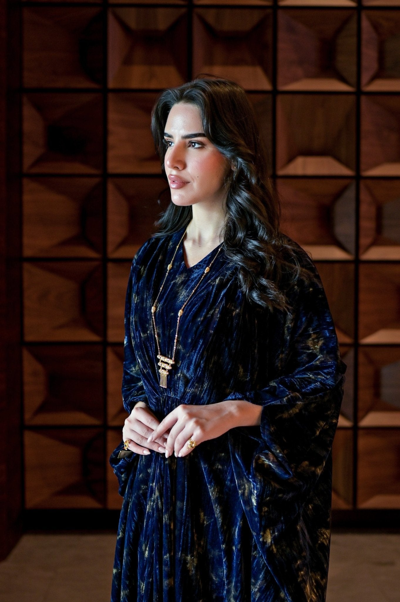 LAYAL KAFTAN - LOVAH - MIRA Y MANO