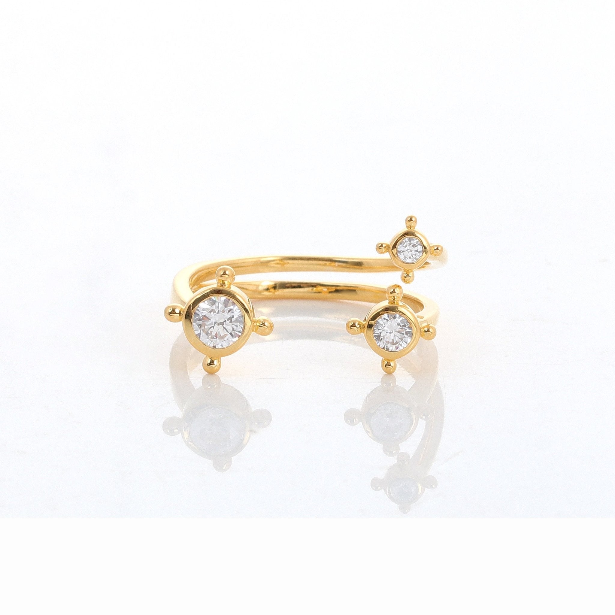 ASEER WH RING - L'ROSHA - MIRA Y MANO