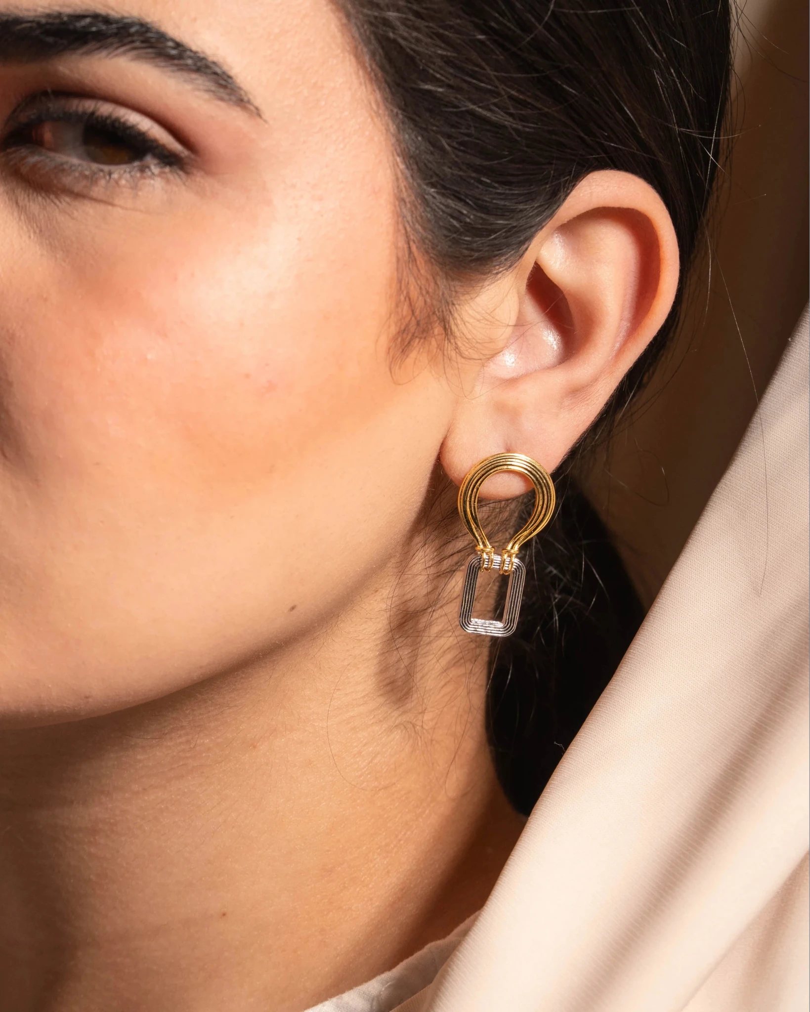 ASHA EARRINGS - L'ROSHA - MIRA Y MANO