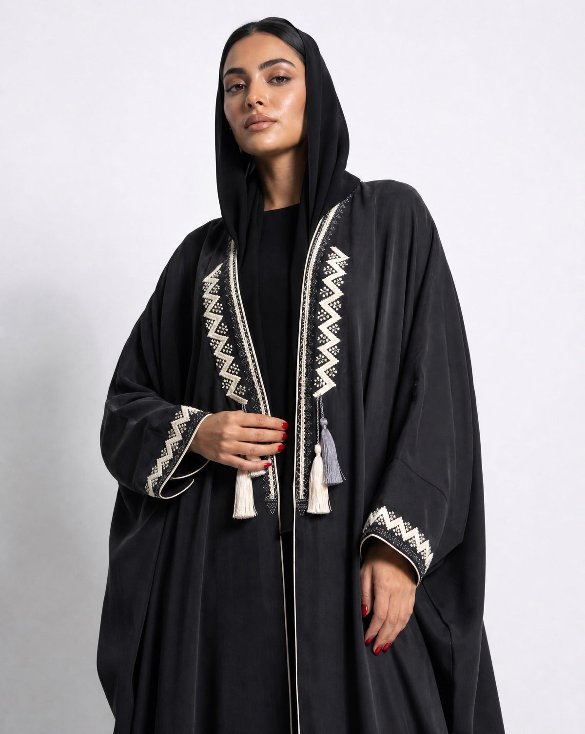 11110106 – Black Washed Silk Abaya - LULU LINE - MIRA Y MANO