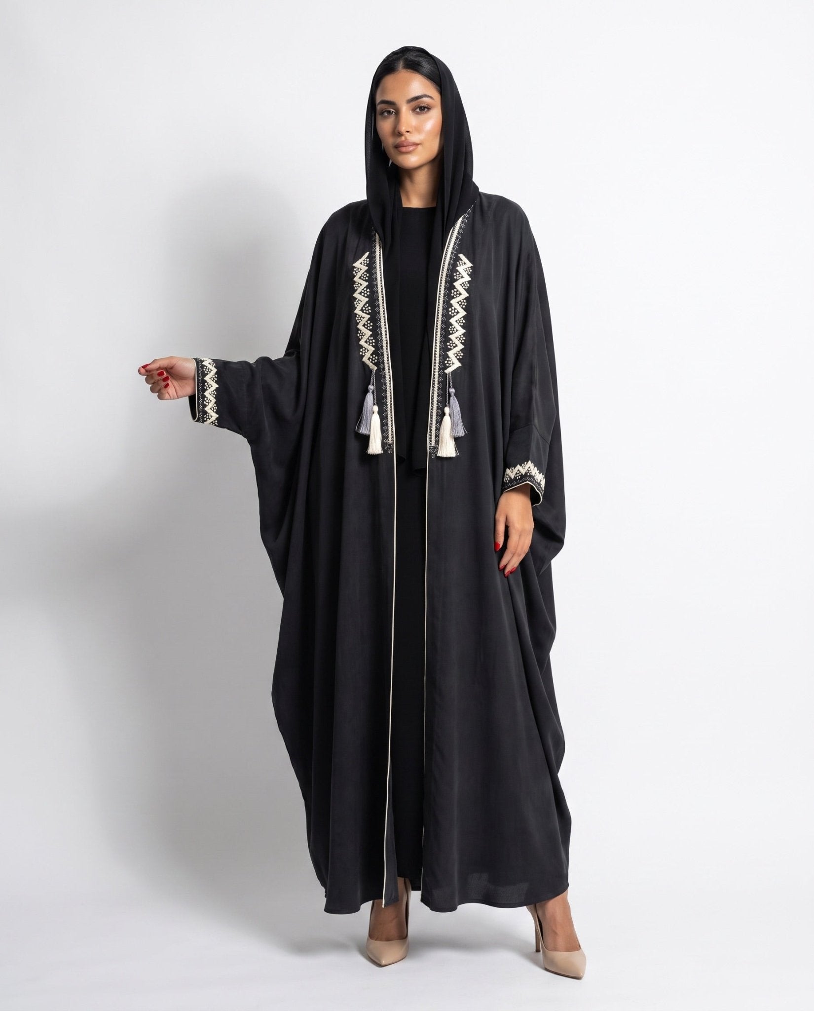 11110106 – Black Washed Silk Abaya - LULU LINE - MIRA Y MANO