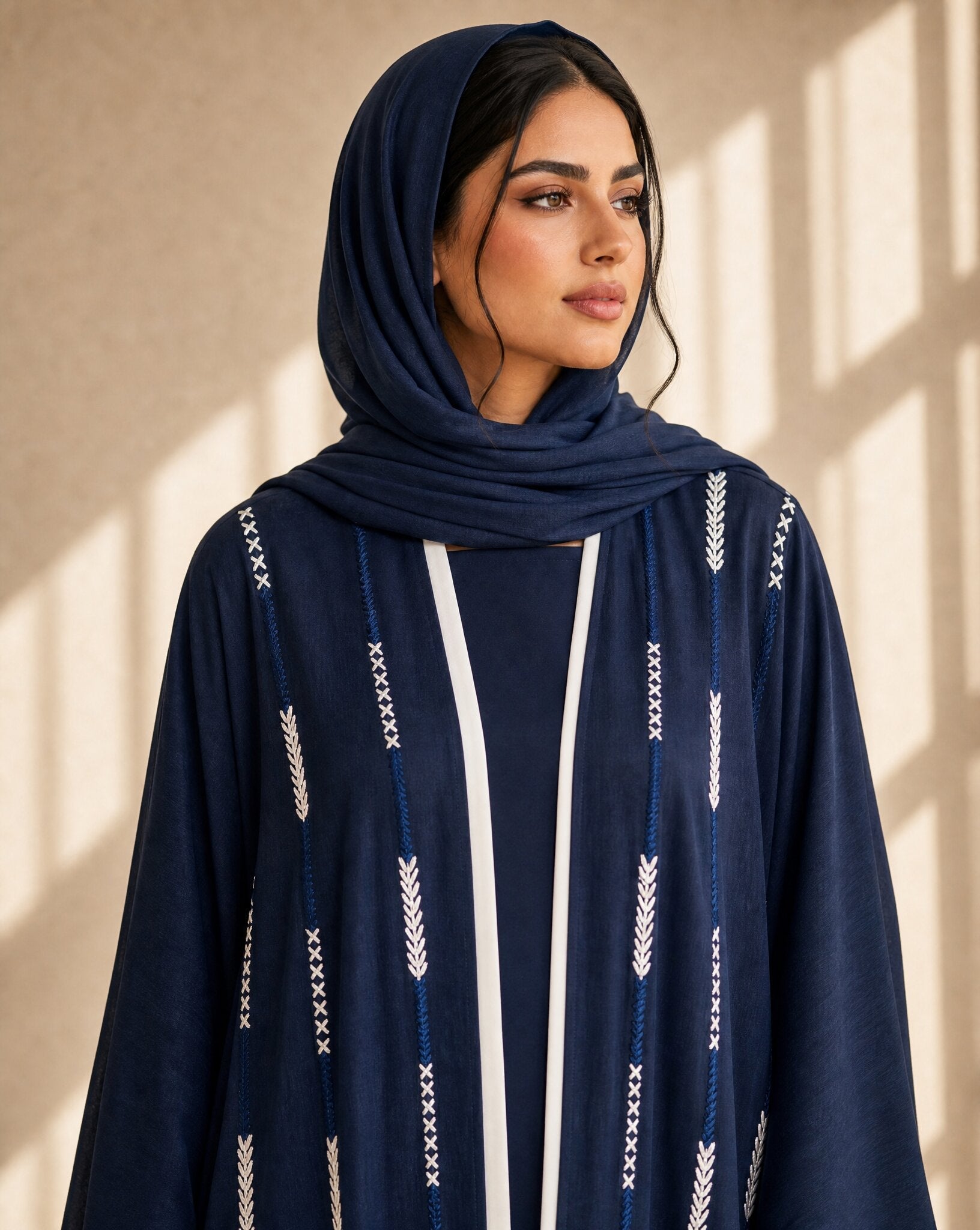 1111050 ABAYA - LULU LINE - MIRA Y MANO