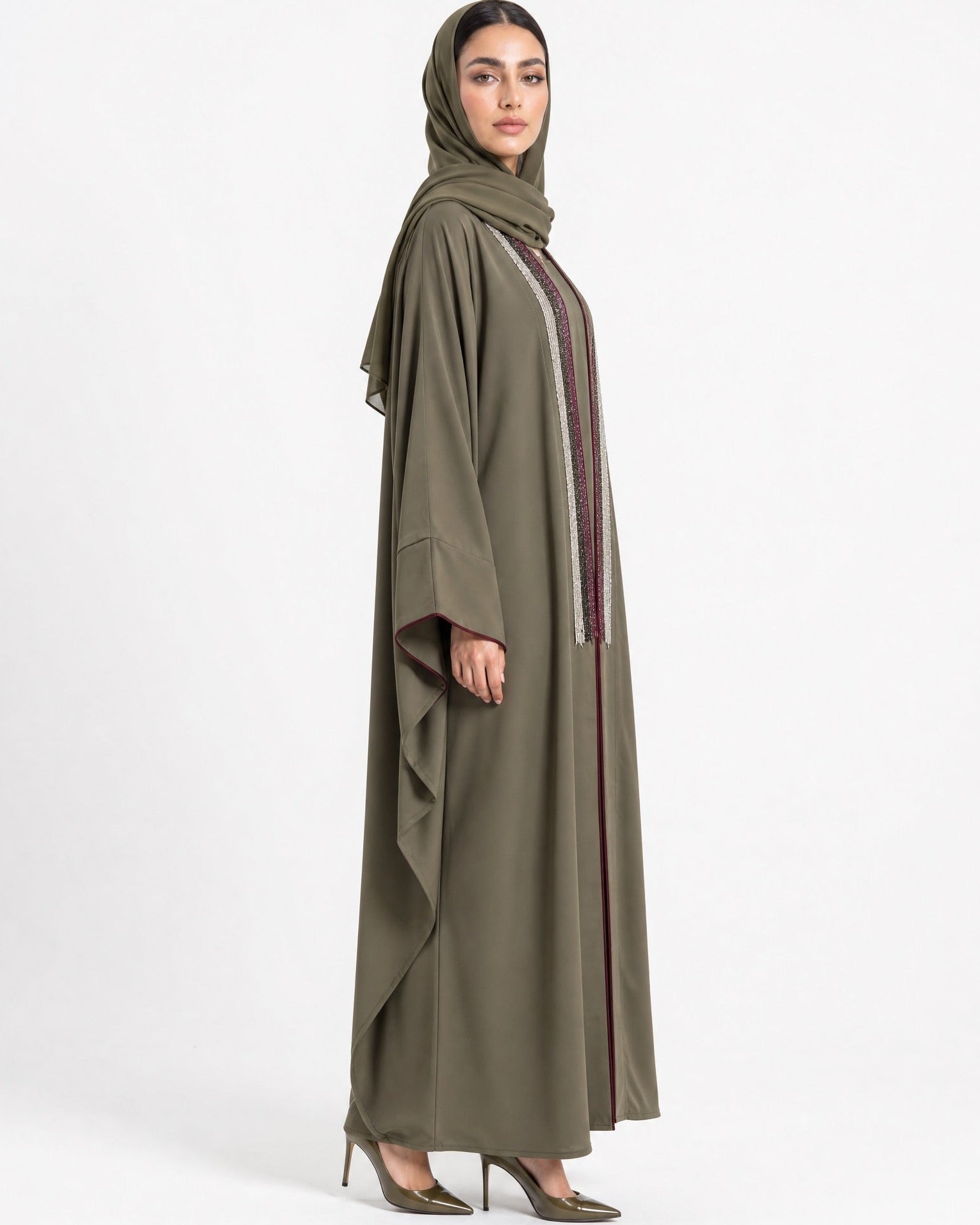 1111076 – Olive Crepe Abaya - LULU LINE - MIRA Y MANO