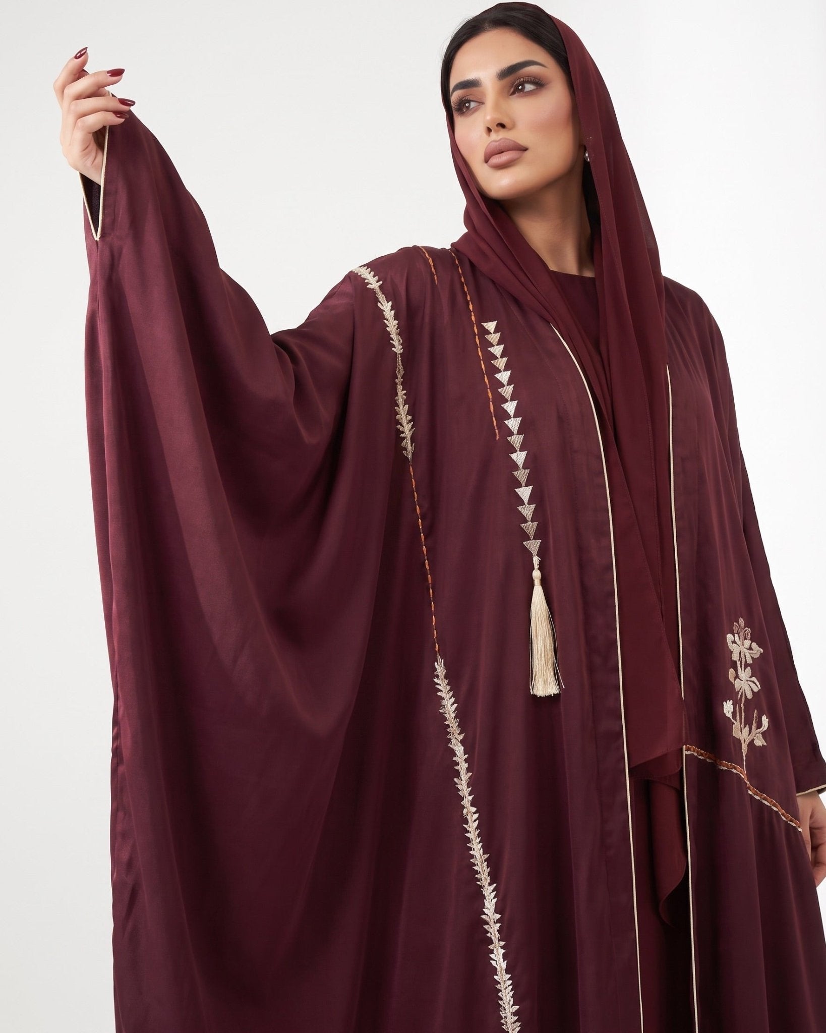 1111081 – Maroon Silk Abaya - LULU LINE - MIRA Y MANO