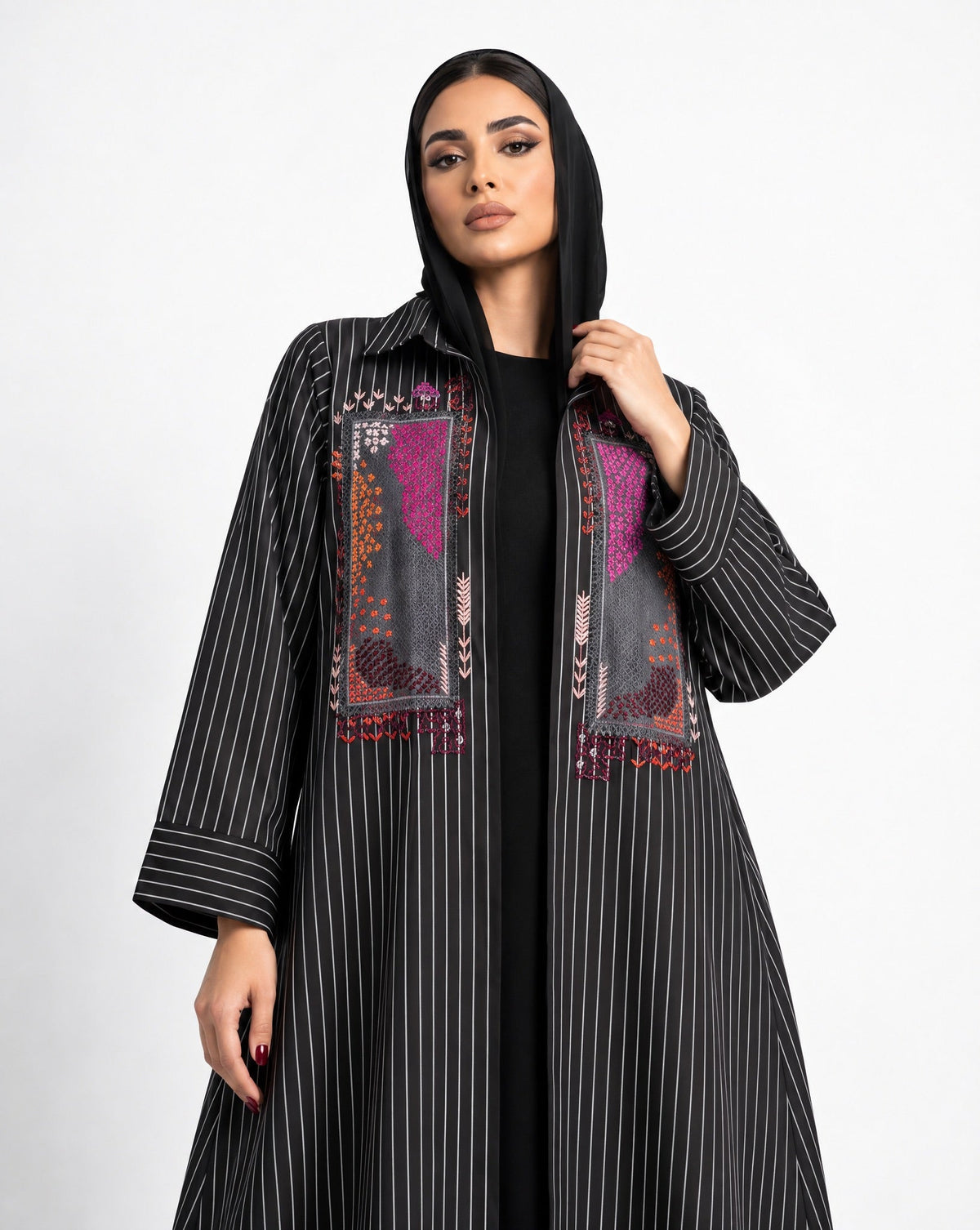 The Striped – Black Abaya - LUMAN ABAYAS - MIRA Y MANO