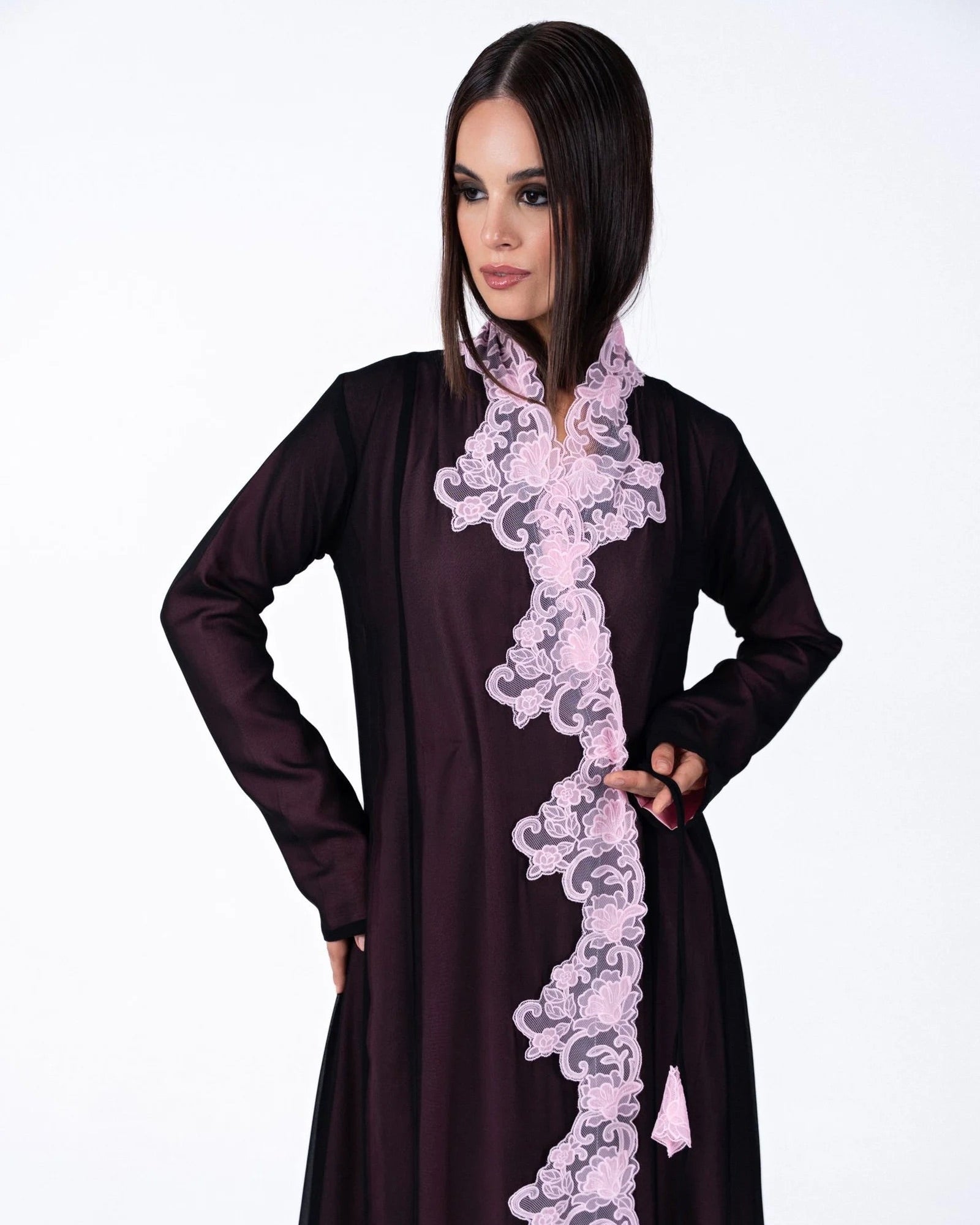 HC22 - Pink Silk Abaya - LUNA COUTURE - MIRA Y MANO