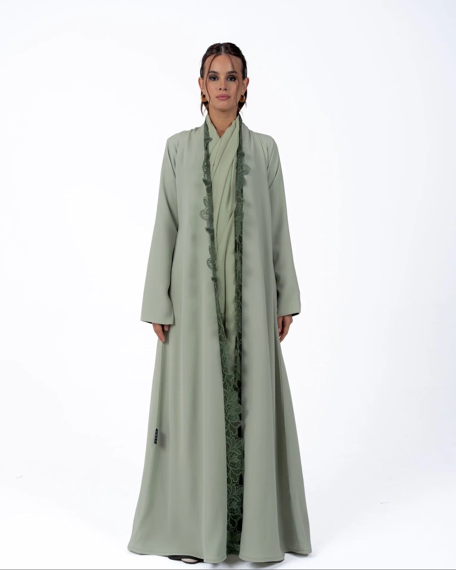 HC25 - Green Crepe Abaya - LUNA COUTURE - MIRA Y MANO