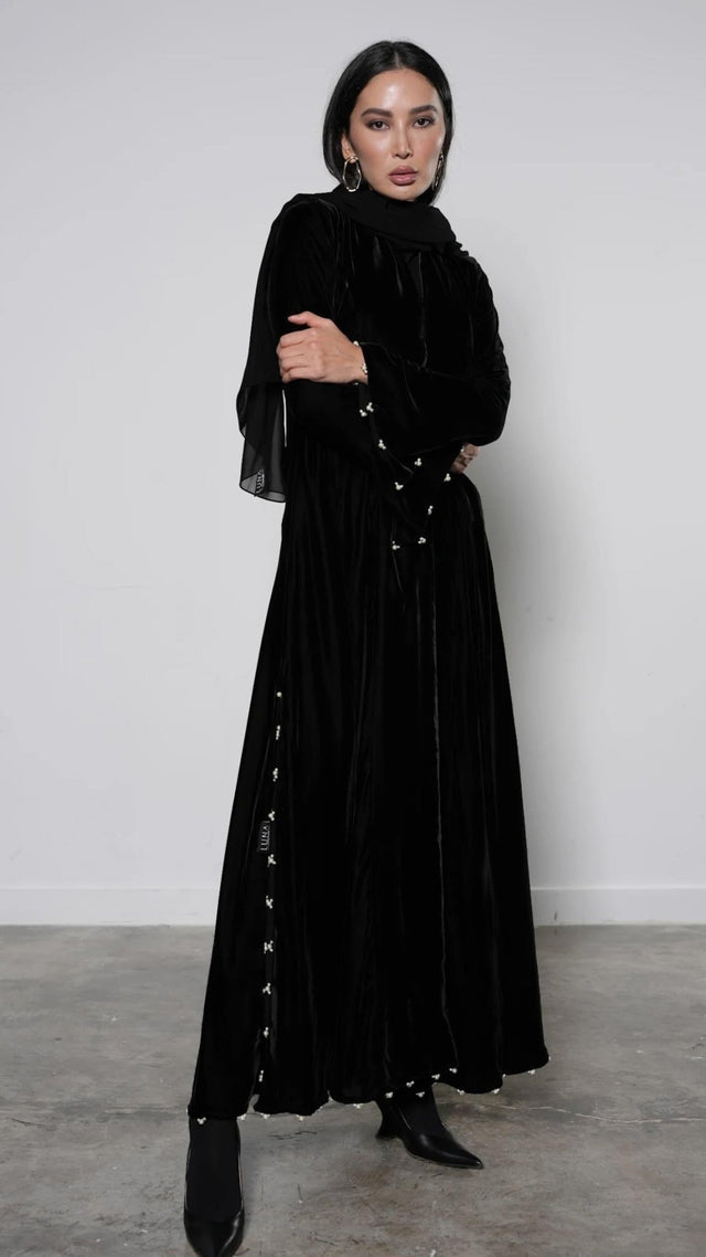 LN0259 ABAYA - LUNA COUTURE - MIRA Y MANO