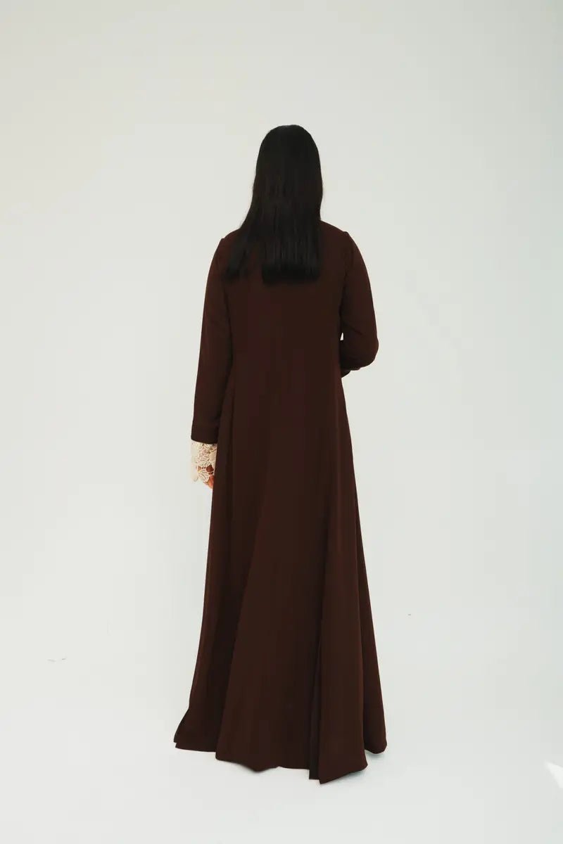 LN0279 ABAYA - LUNA COUTURE - MIRA Y MANO