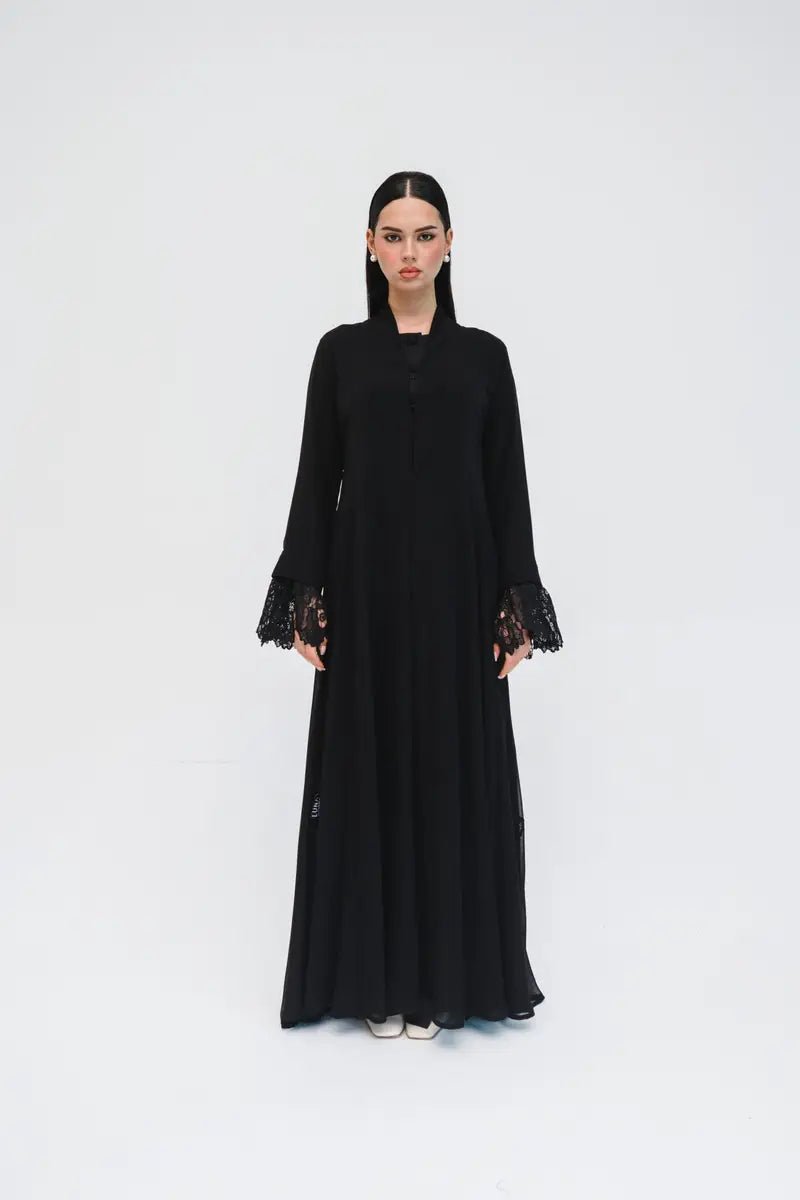 LN0299 ABAYA - LUNA COUTURE - MIRA Y MANO