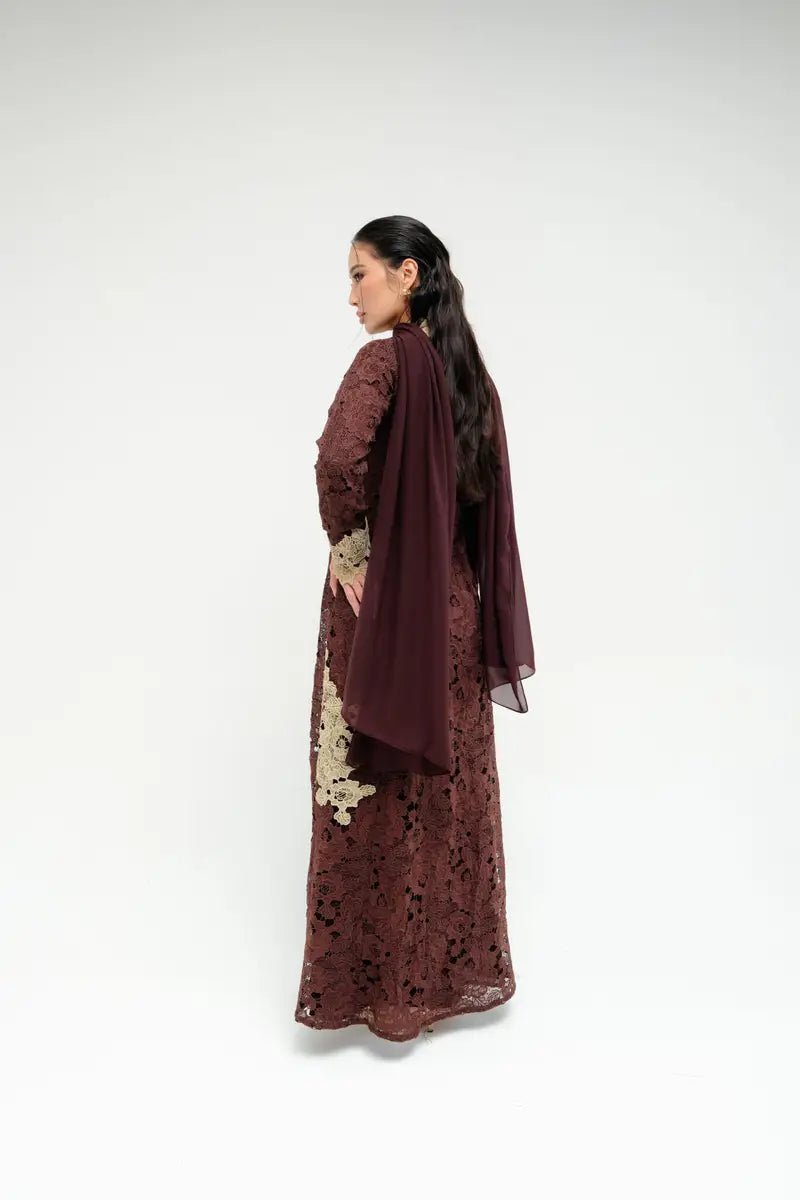 LN0327 ABAYA - LUNA COUTURE - MIRA Y MANO