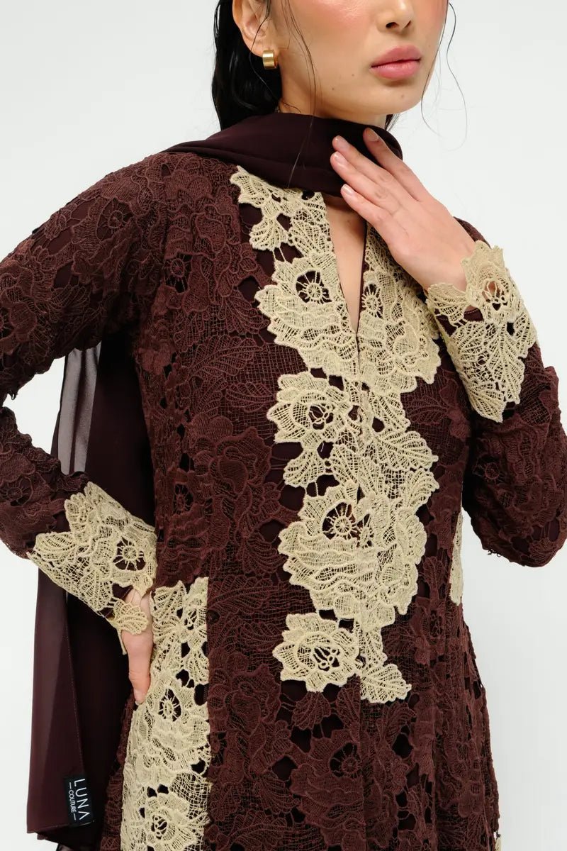 LN0327 ABAYA - LUNA COUTURE - MIRA Y MANO