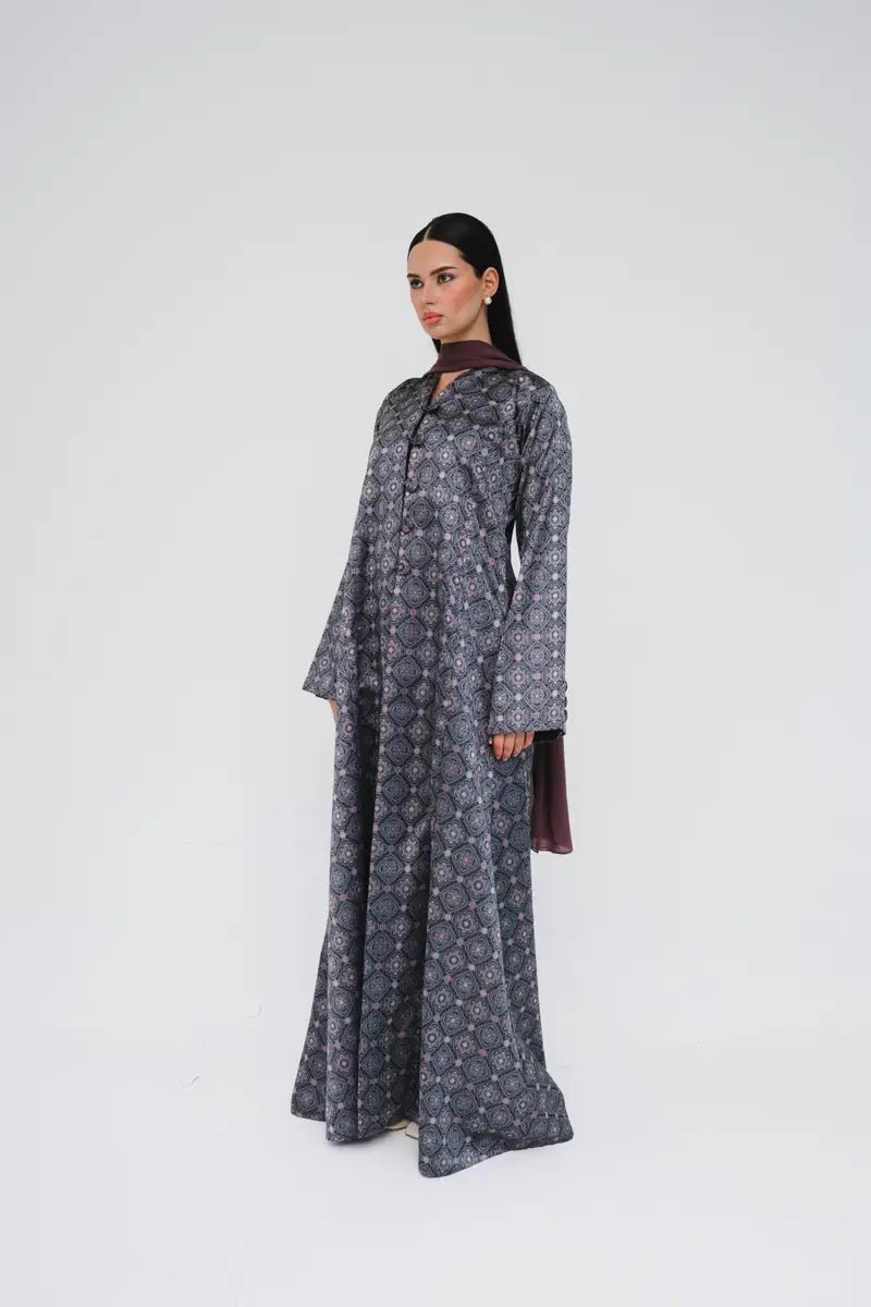 LN0329 ABAYA - LUNA COUTURE - MIRA Y MANO