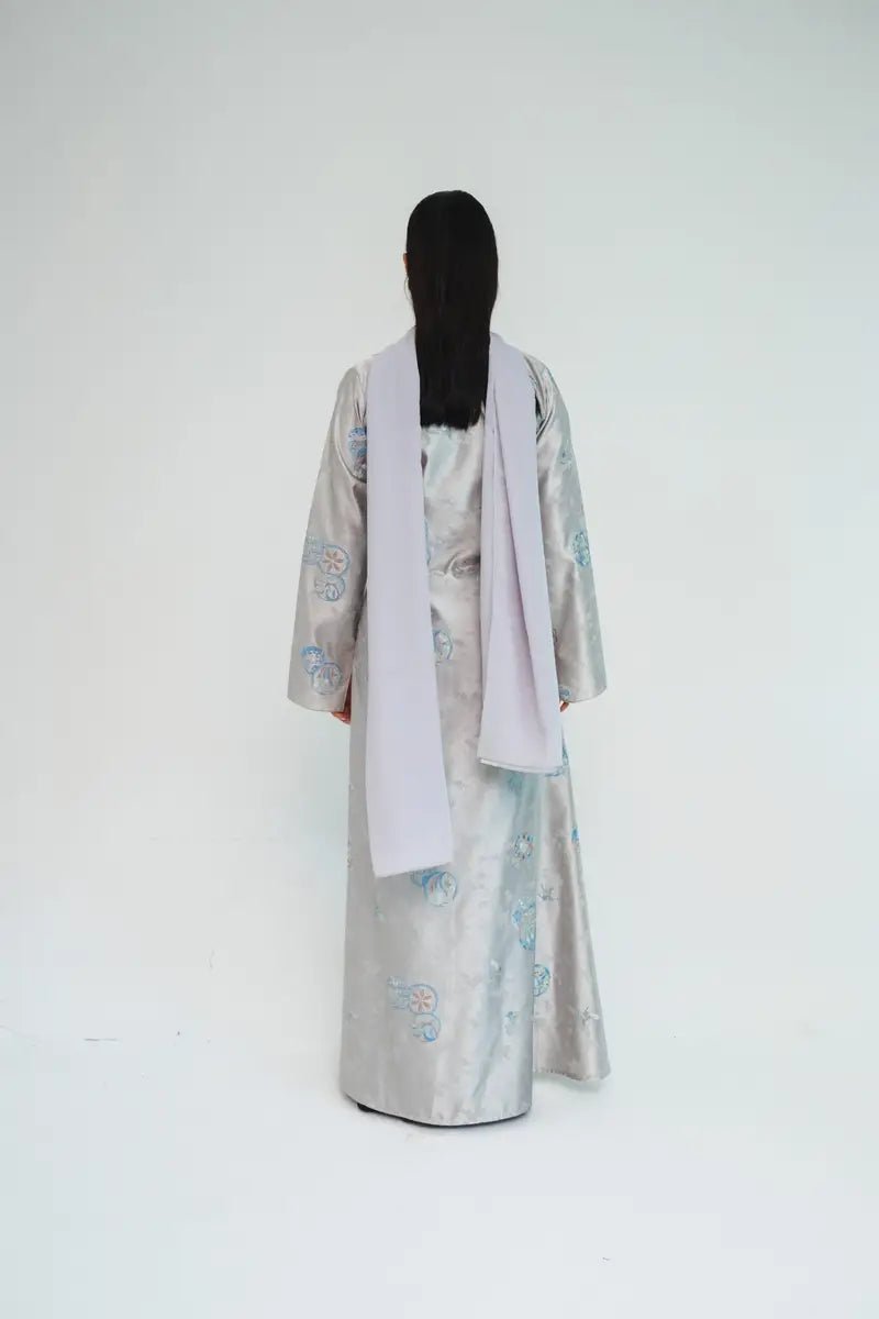 LN0330 ABAYA - LUNA COUTURE - MIRA Y MANO