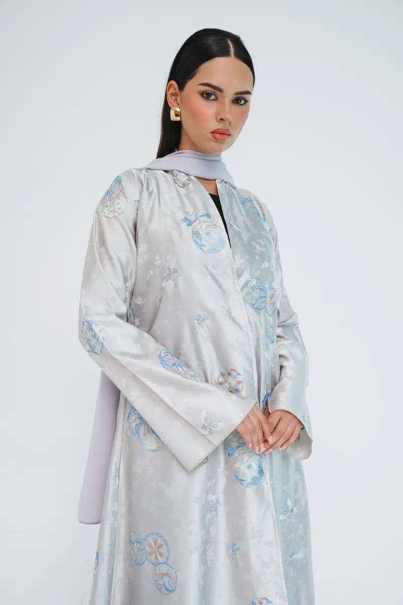 LN0330 ABAYA - LUNA COUTURE - MIRA Y MANO