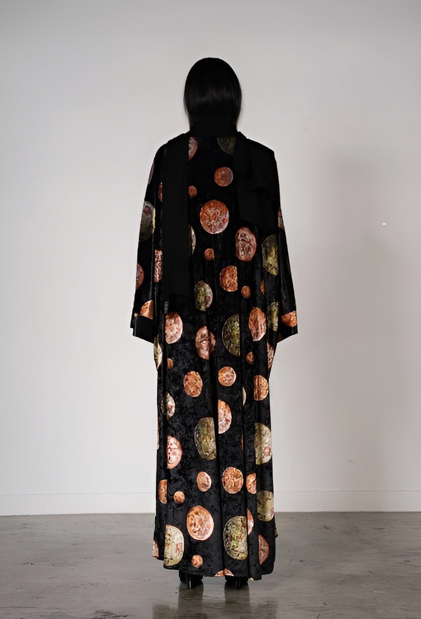 LN0417 ABAYA - LUNA COUTURE - MIRA Y MANO