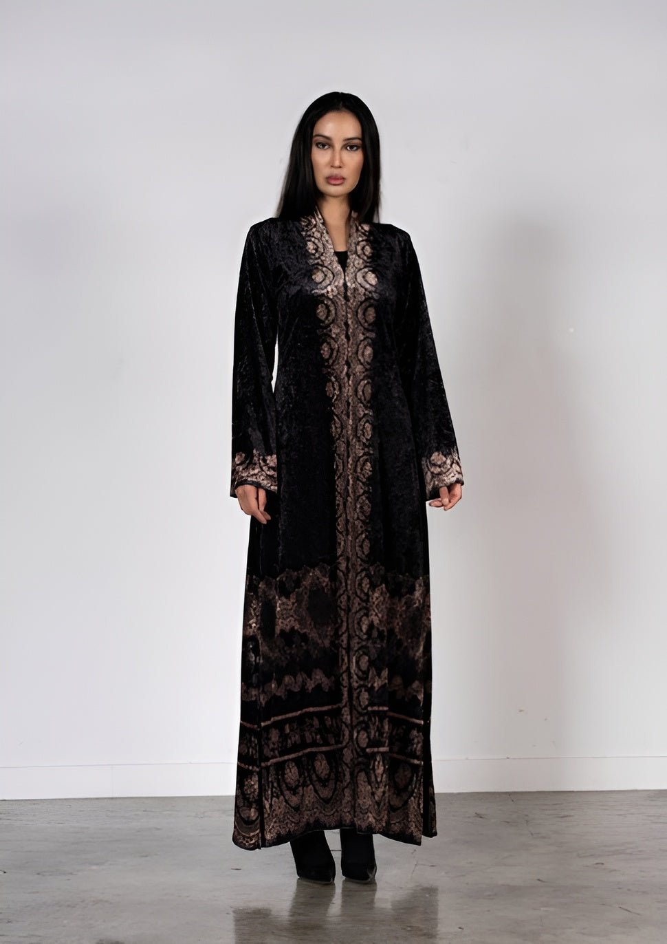 LN0424 ABAYA - LUNA COUTURE - MIRA Y MANO