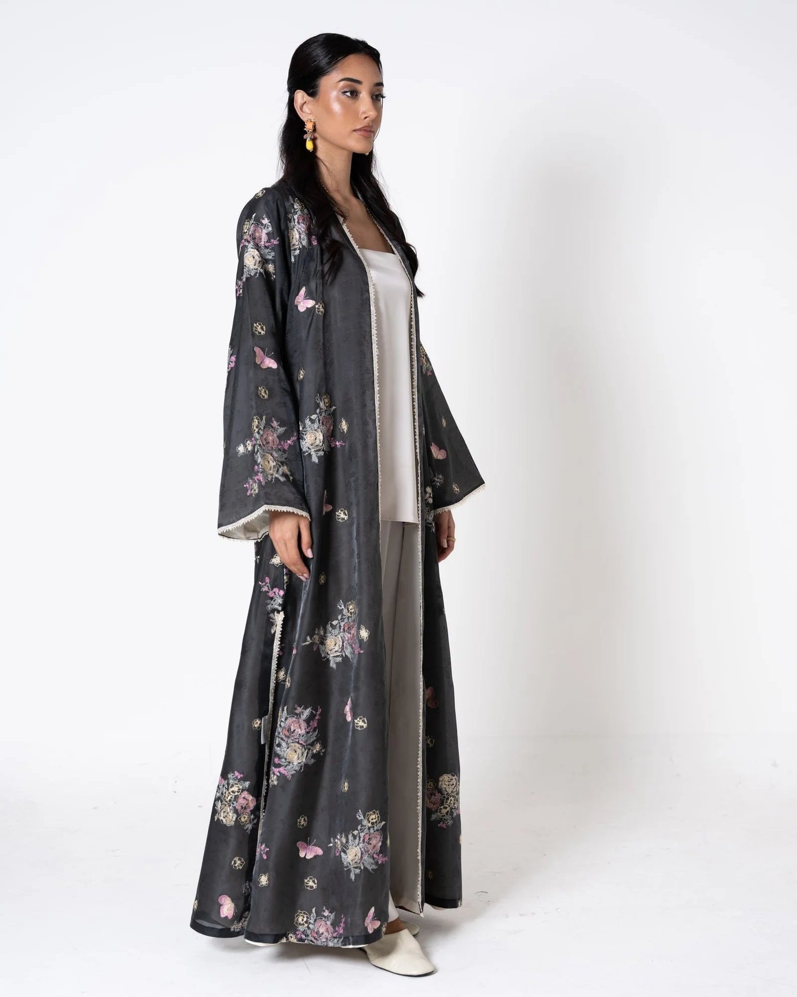 LNO518 ABAYA - LUNA COUTURE - MIRA Y MANO