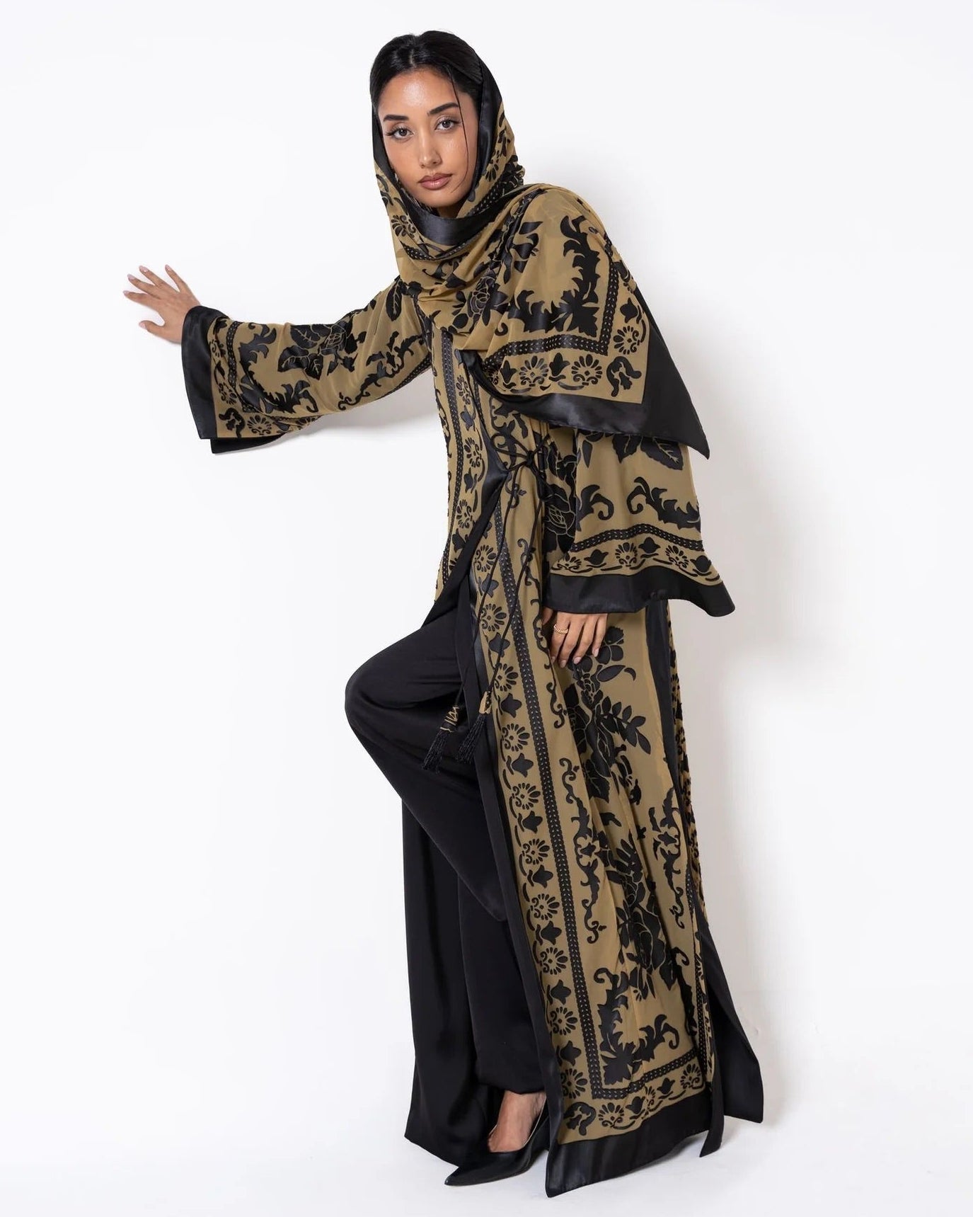 LNO537 - Dark Goldenrod Chiffon Abaya - LUNA COUTURE - MIRA Y MANO