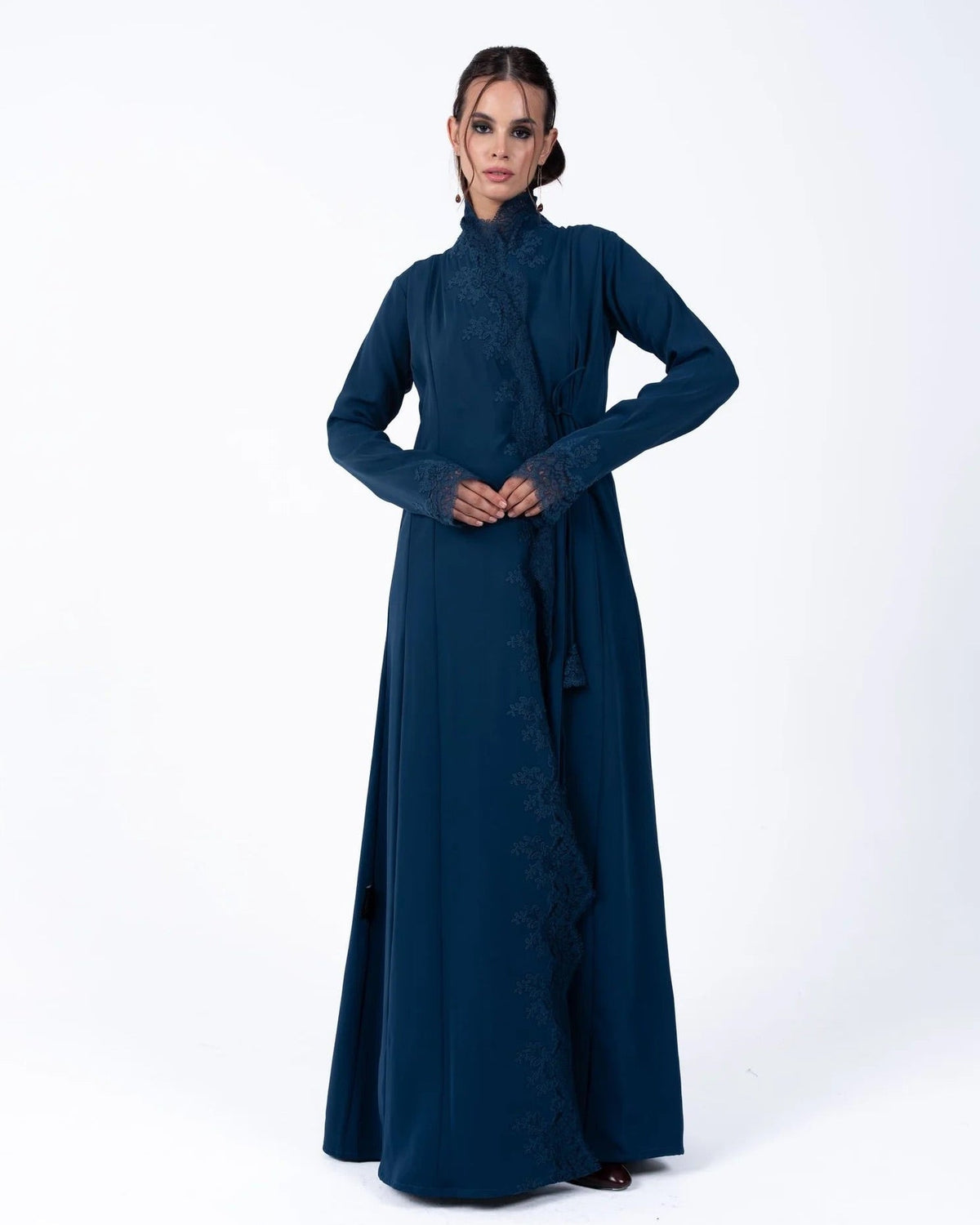 VC43 - Teal Crepe Abaya - LUNA COUTURE - MIRA Y MANO