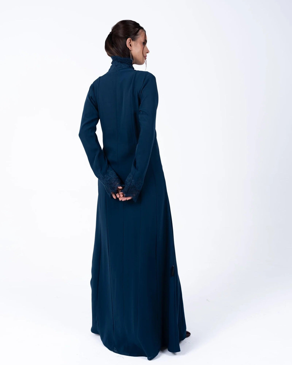 VC43 - Teal Crepe Abaya - LUNA COUTURE - MIRA Y MANO