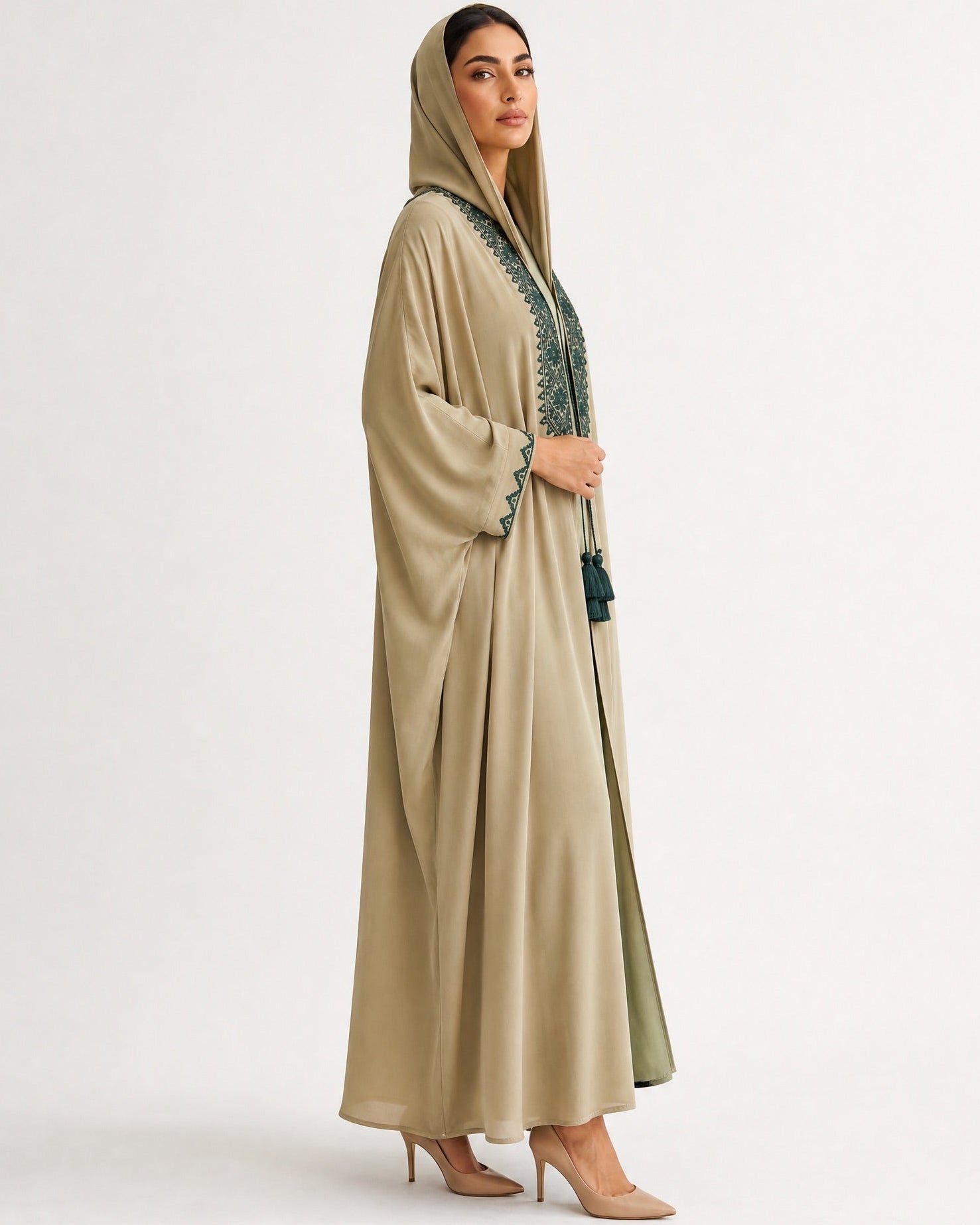 SELENE-A ABAYA - LUNA LINE - MIRA Y MANO
