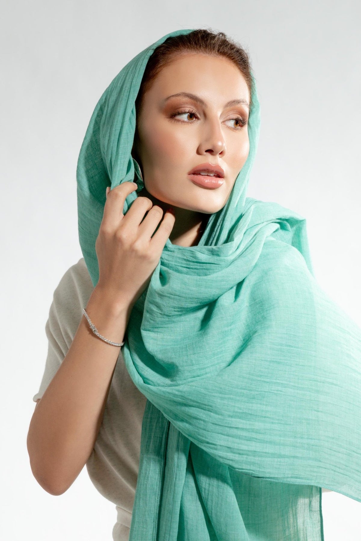 W21 - 161 SCARF - MIRA Y MANO