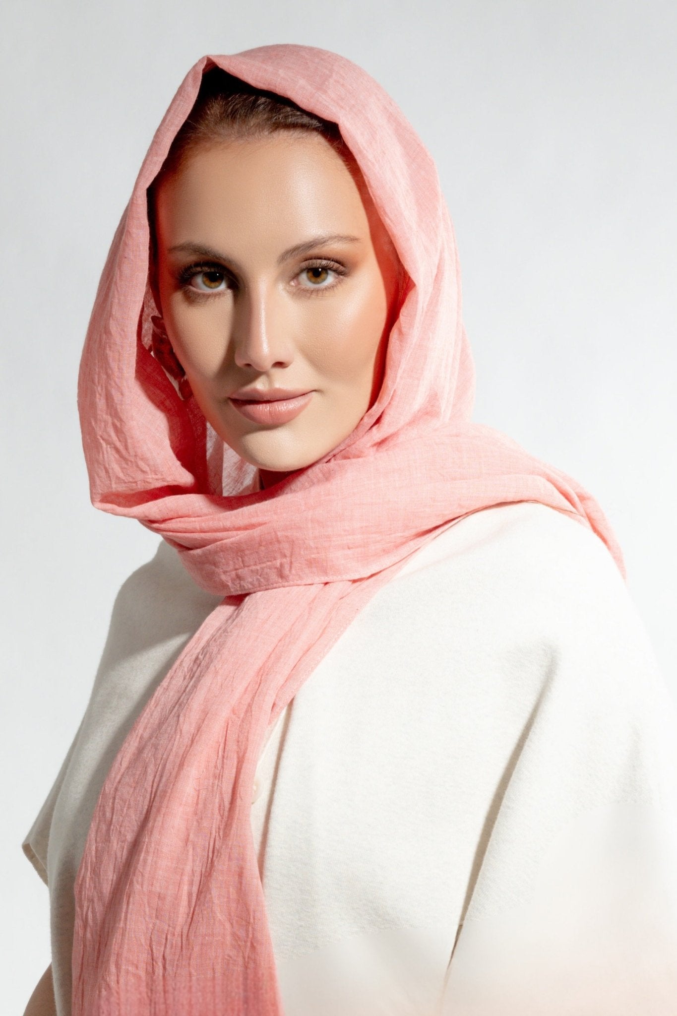 W21-72 – Coral Cotton Scarf - MAHA GHALAYINI - MIRA Y MANO