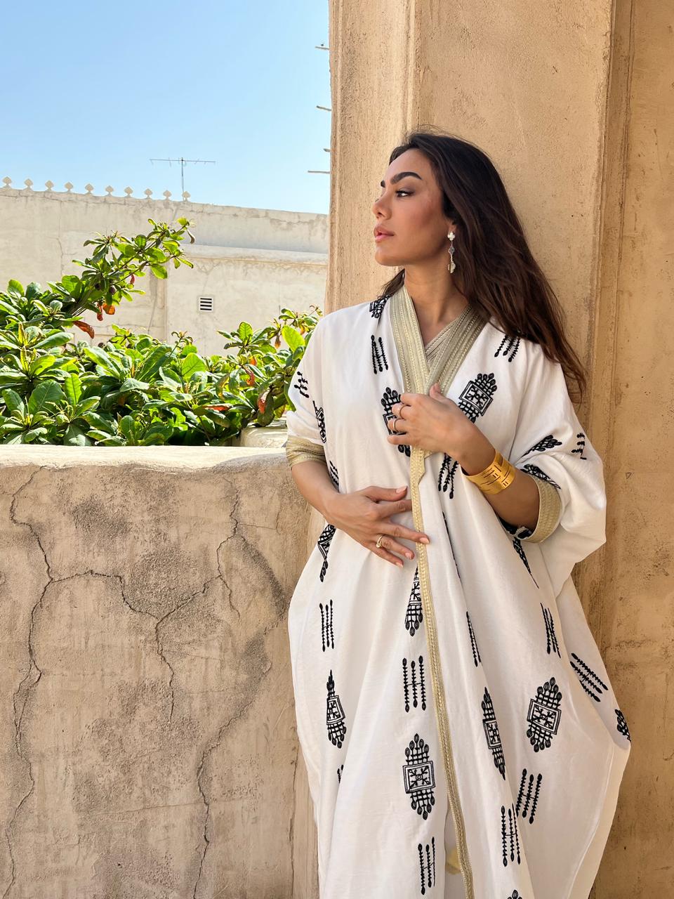 BADER WHITE ABAYA - MAISON ARABELLE - MIRA Y MANO