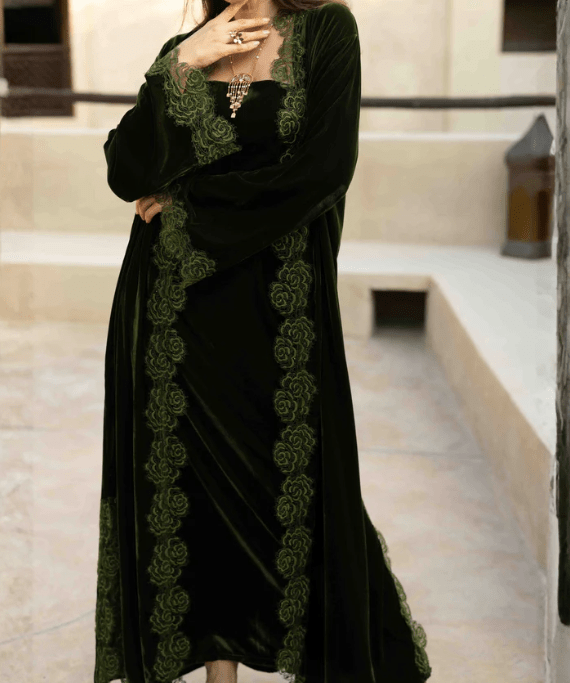 CAMELLIA GREEN ABAYA SET - MAISON ARABELLE - MIRA Y MANO