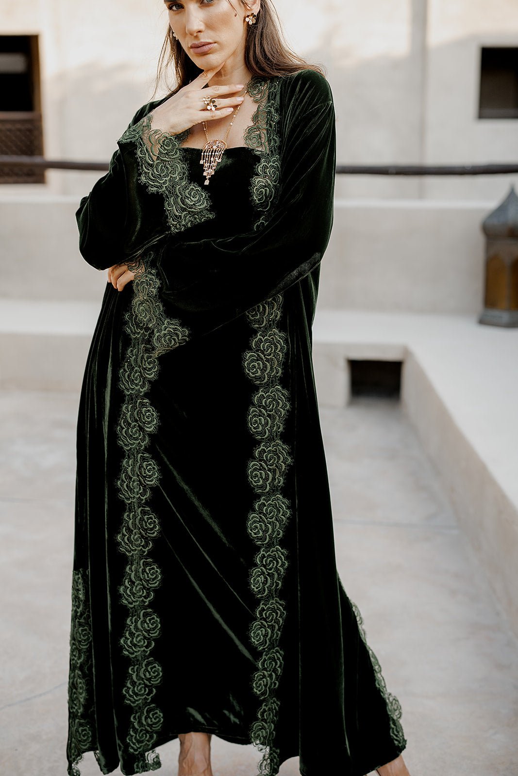 CAMELLIA GREEN ABAYA SET - MAISON ARABELLE - MIRA Y MANO