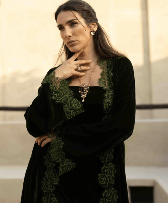 CAMELLIA GREEN ABAYA SET - MAISON ARABELLE - MIRA Y MANO