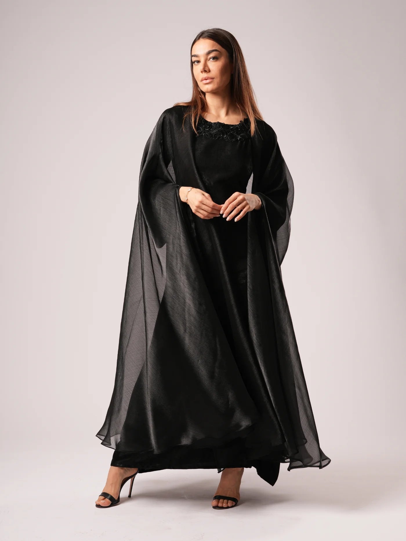 LATIFA BLACK KAFTAN - MAISON ARABELLE - MIRA Y MANO