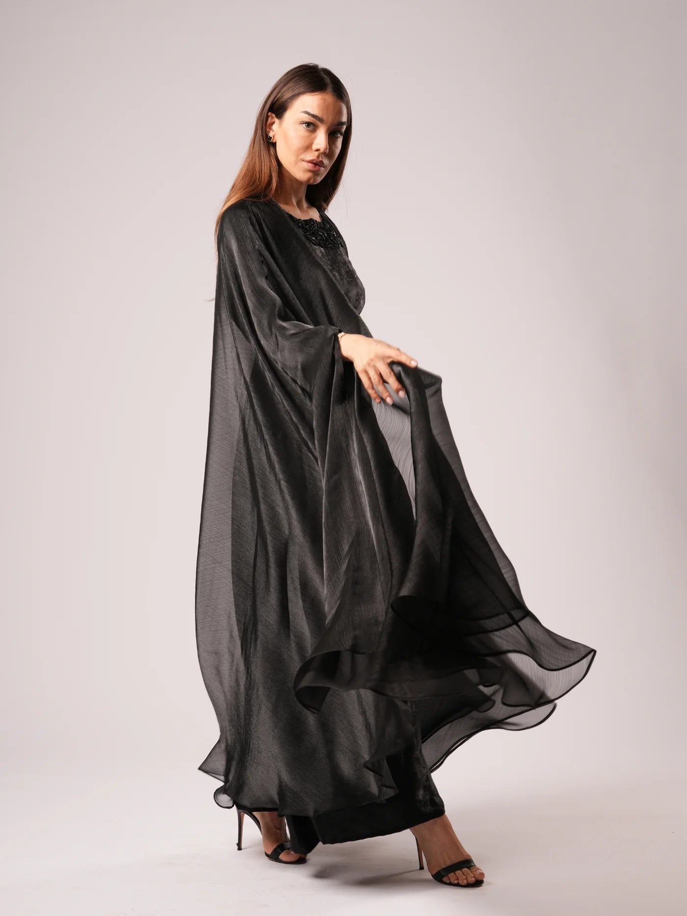 LATIFA BLACK KAFTAN - MAISON ARABELLE - MIRA Y MANO