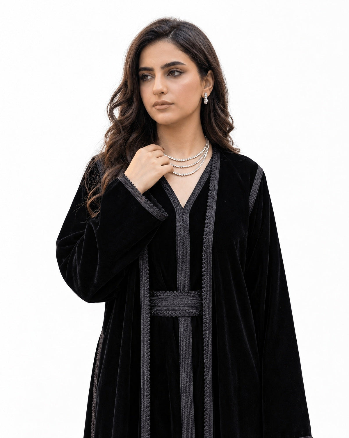 طقم عباية لين الأسود