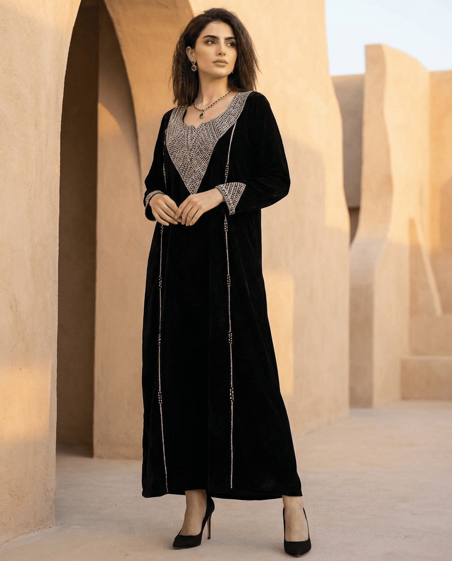 RAJA BLACK KAFTAN - MAISON ARABELLE - MIRA Y MANO