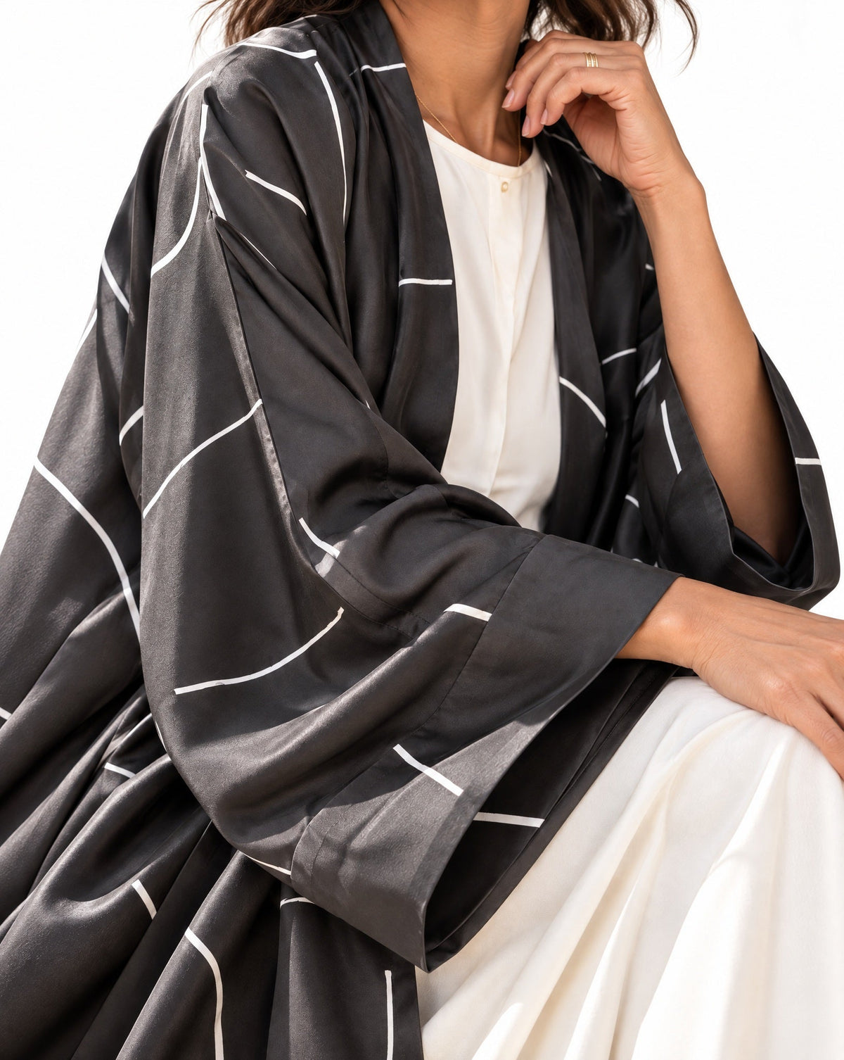 Jap Silk Gray Abaya Set - MIRA Y MANO