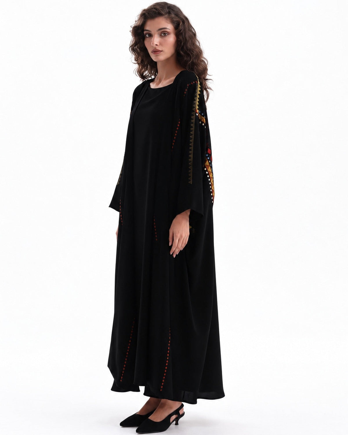 F26 A B3 - Black Crepe Abaya - MAISOON - MIRA Y MANO