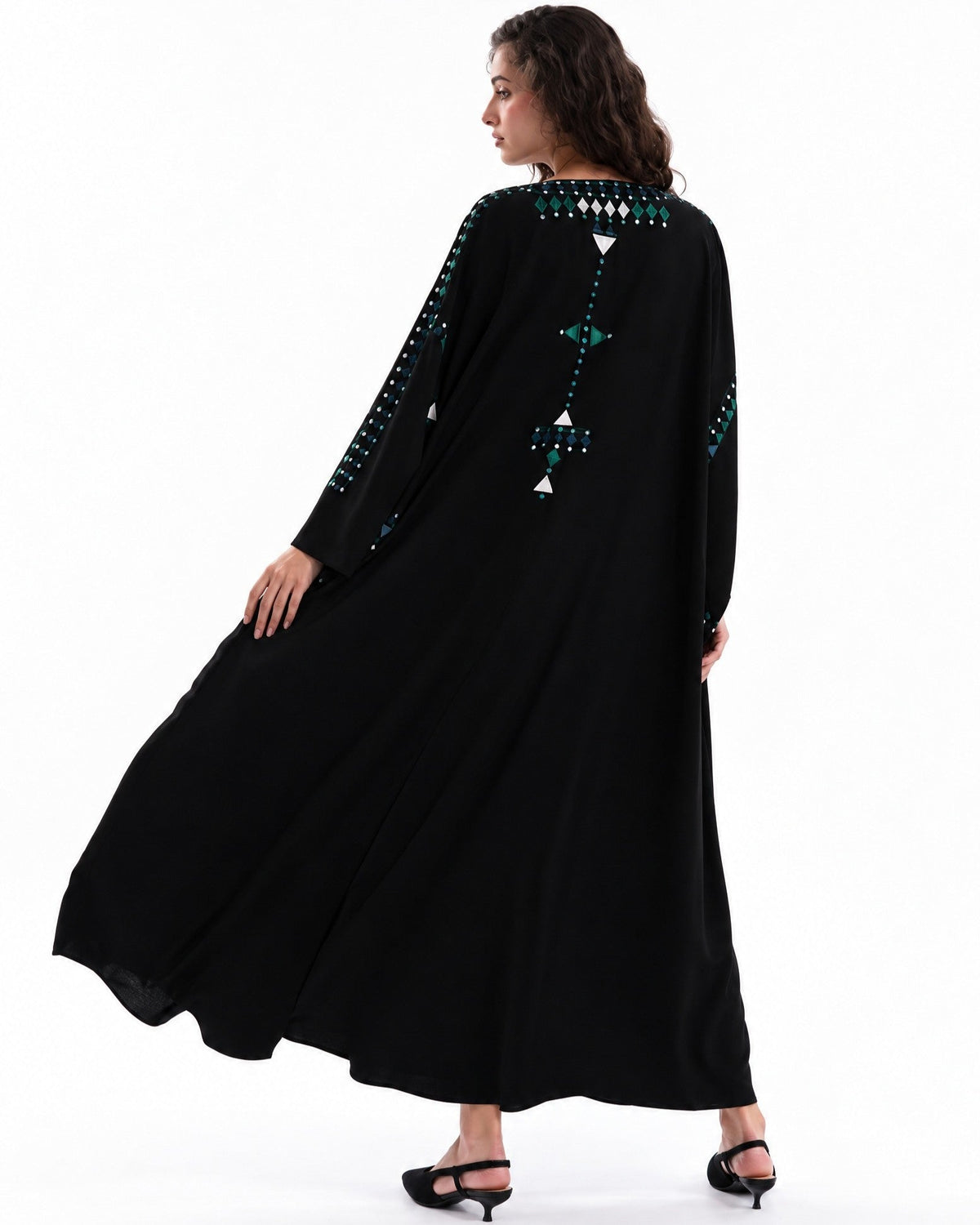 F26 A B5 - Black Crepe Abaya - MAISOON - MIRA Y MANO