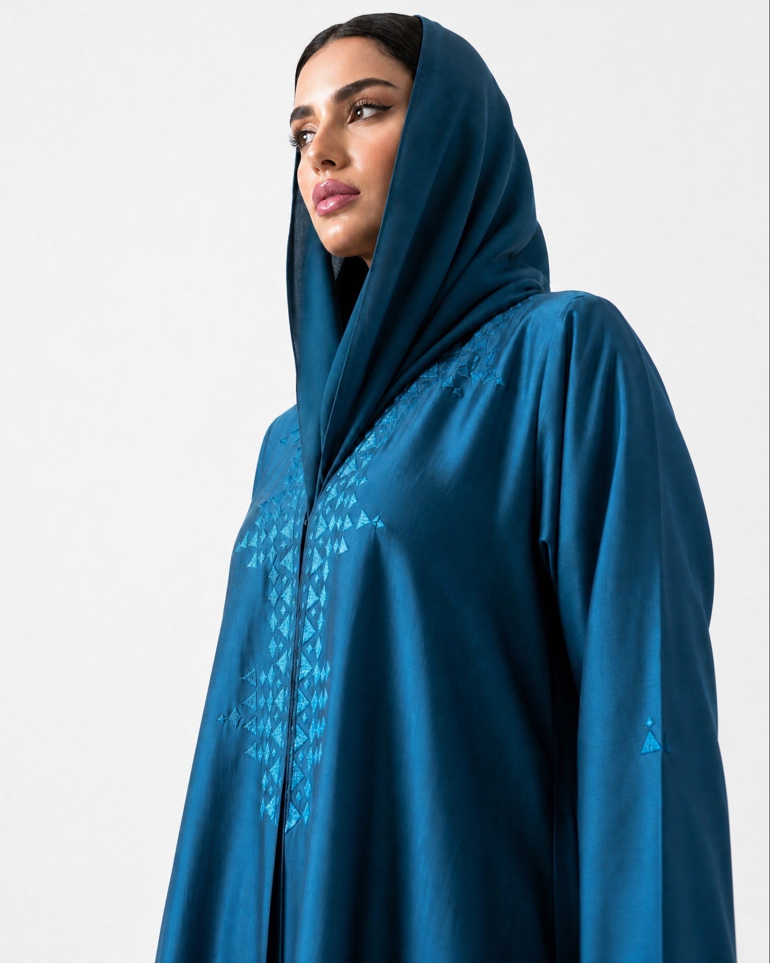 SS26 A OC28 ABAYA SET - MAISOON - MIRA Y MANO
