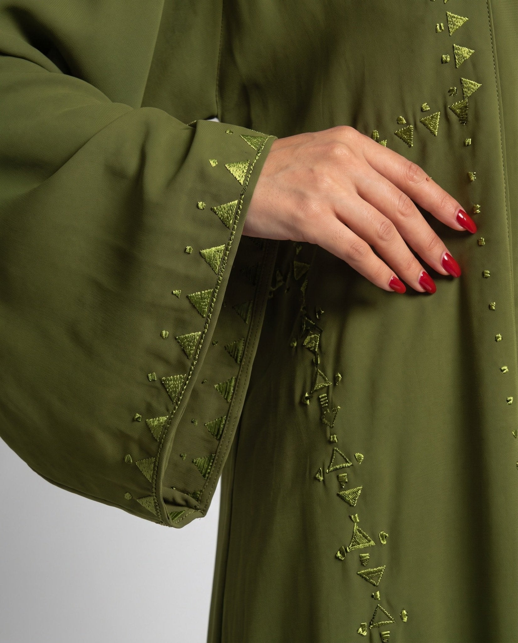 SS26-C-N19 ABAYA - MAISOON - MIRA Y MANO