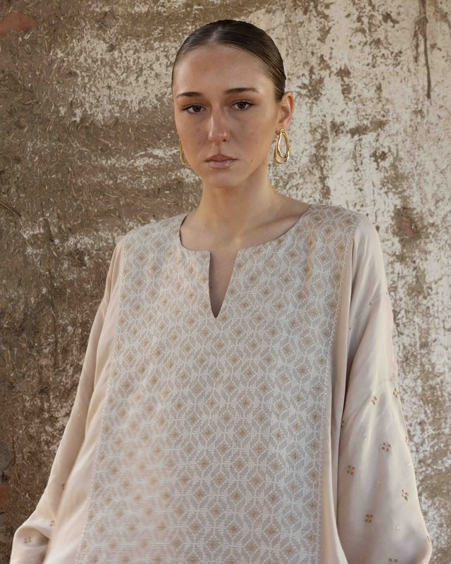 MOB 02 KAFTAN - MASHAEL ALTHORATH - MIRA Y MANO