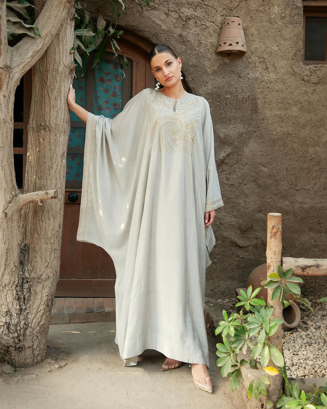 MOB 19 KAFTAN - MASHAEL ALTHORATH - MIRA Y MANO