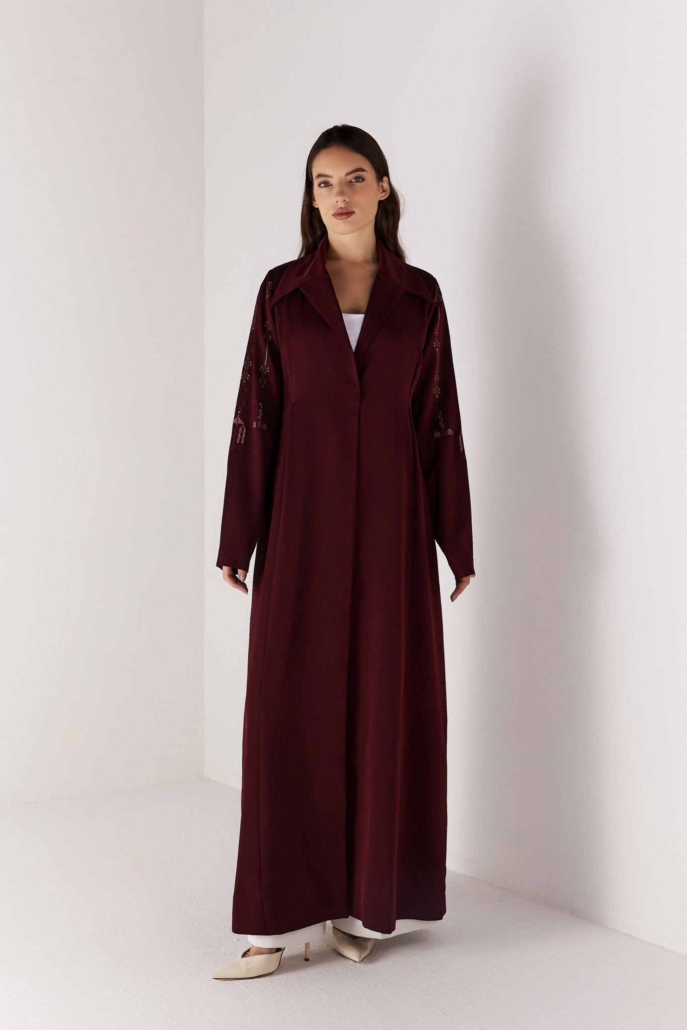 ARYA - BUR ABAYA - MEDD - MIRA Y MANO