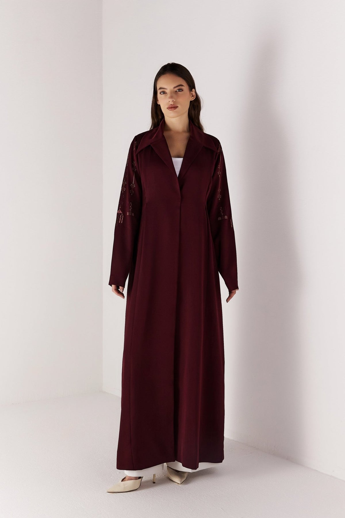 صورة للمنتج ARYA-BUR – عباية – MIRA Y MANO