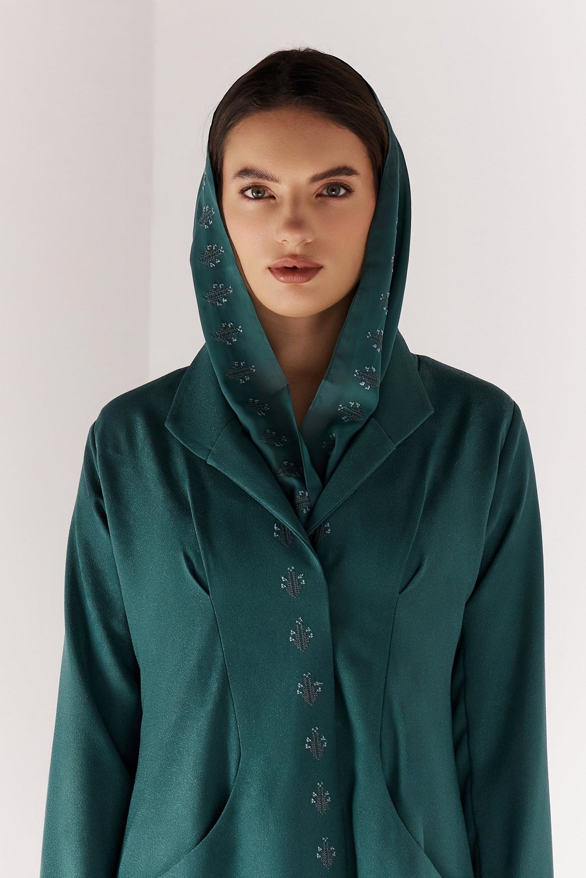 DOME - GR ABAYA - MIRA Y MANO