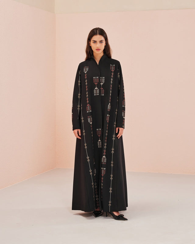 SS - 24 - BLK - AB - 13 - DNA ABAYA - MEDD - MIRA Y MANO