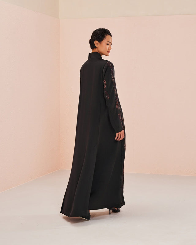 SS - 24 - BLK - AB - 14 - SHQ ABAYA - MEDD - MIRA Y MANO