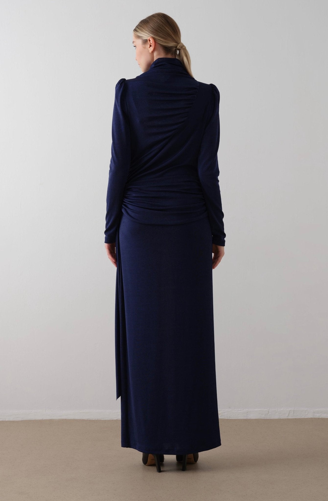 MH06 - 420 BL DRESS - MIHA - MIRA Y MANO