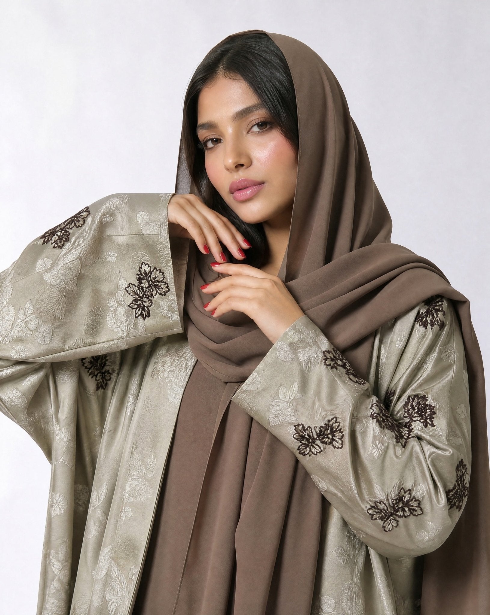 MISK108 ABAYA - MISK - MIRA Y MANO